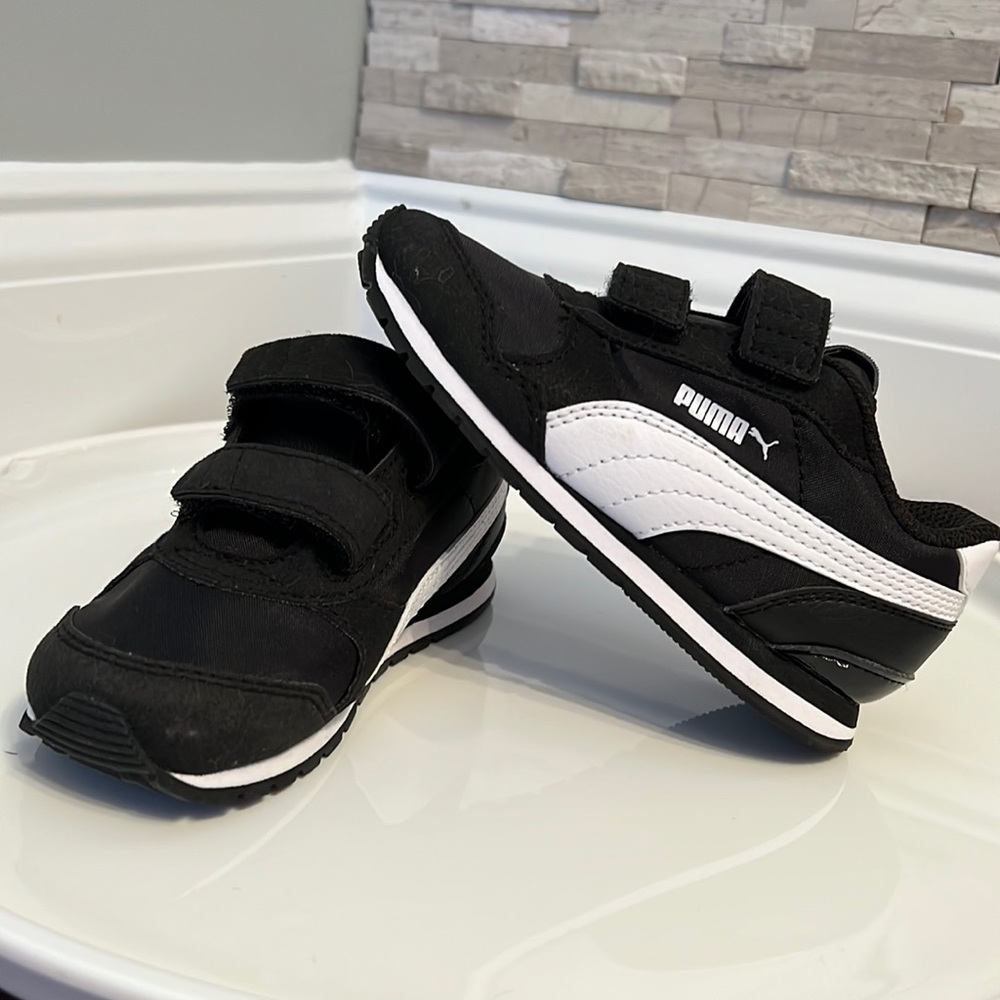 Toddlers Size 9c Boys Puma Softfoam